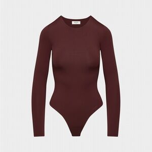 Aritzia Contour Crew Bodysuit